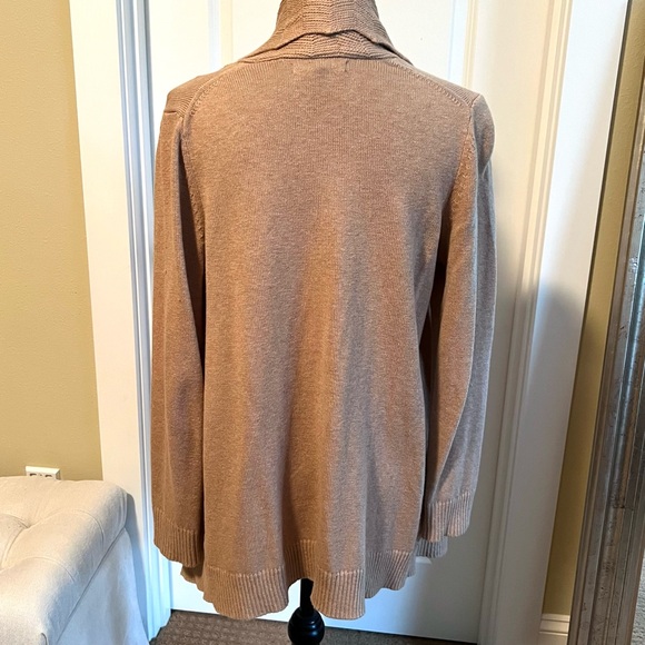 Open Cardigan in Tan Camel knit Banana Republic with zigzag trim - Picture 3 of 3